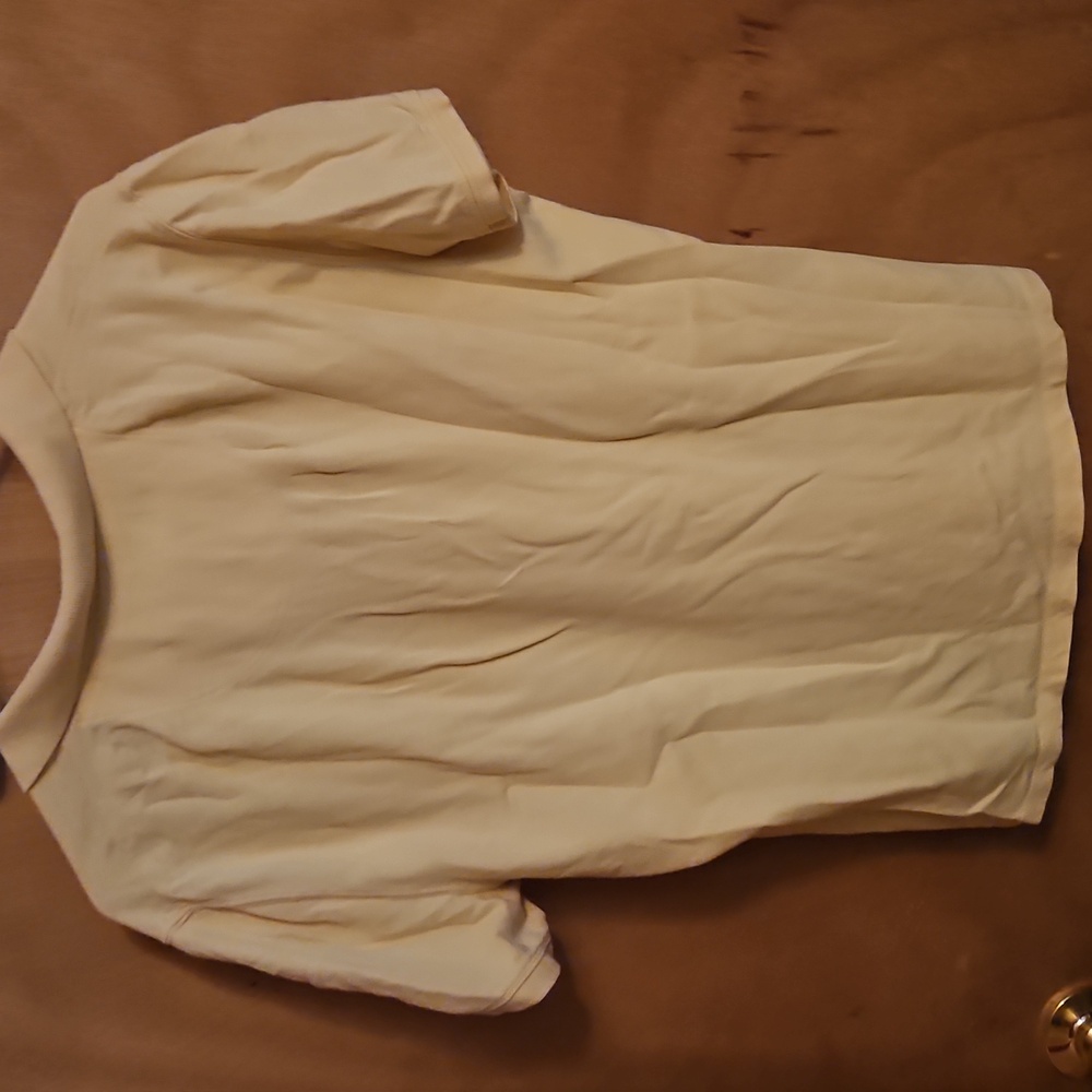 Women's Polo in Soft Yellow - Picture 4 of 4